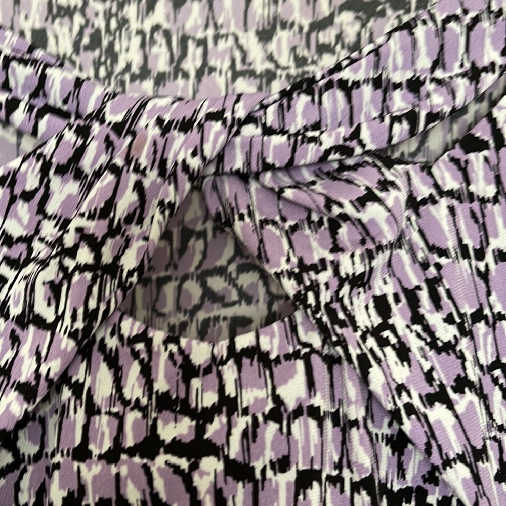 Shirt - Picture 2 of 5